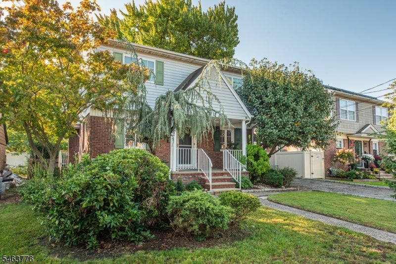 126 Hillman Dr
