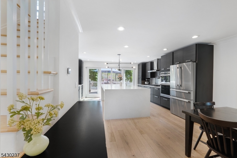 73 Fuller Ave