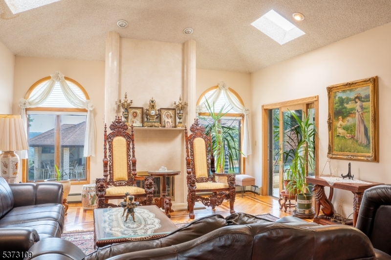 8 Lookout Point Trail