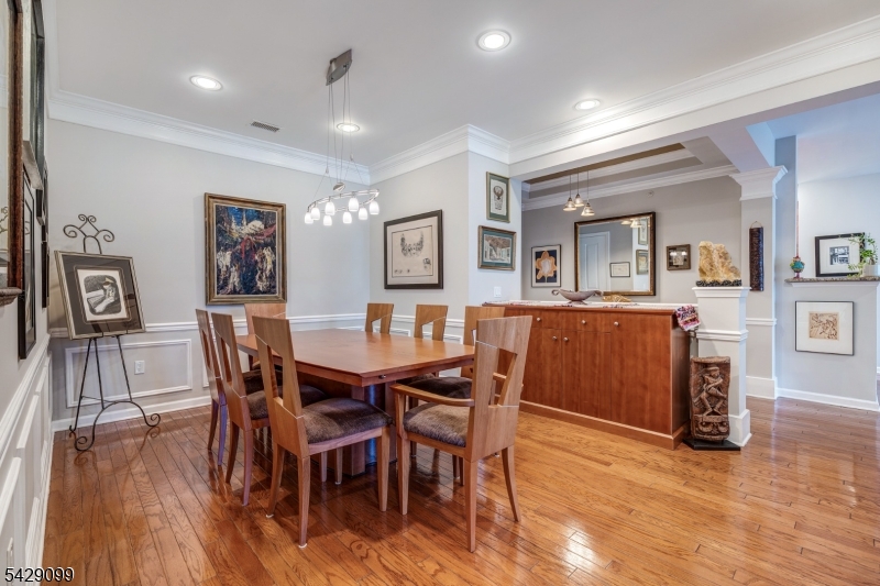 10402 Warrens Way 402