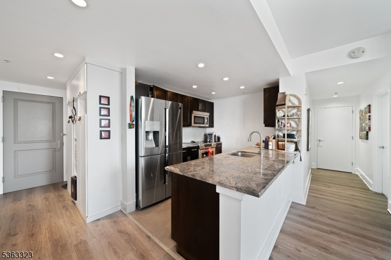 88 Morgan St 2701