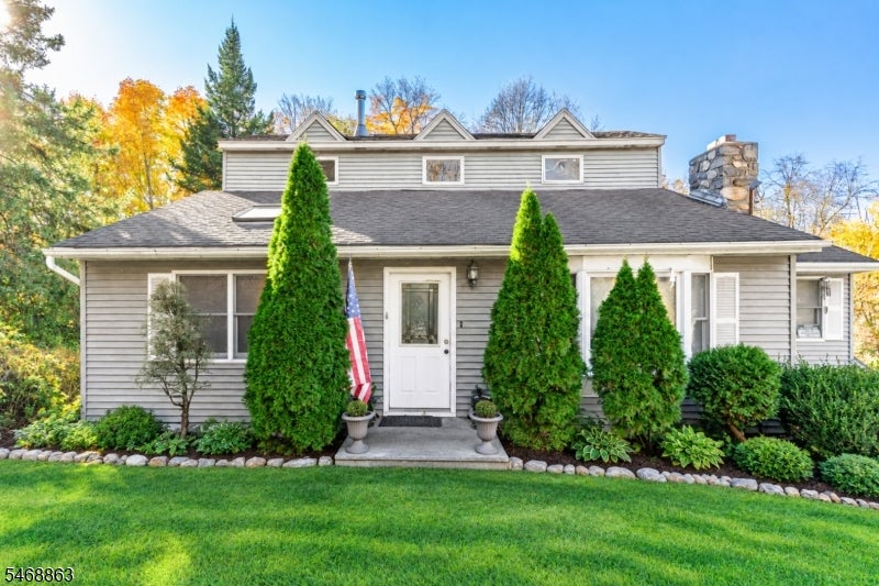 38 Highland Lakes Rd