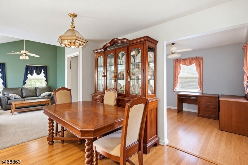 38 Highland Lakes Rd