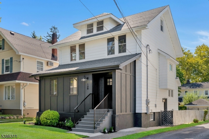 128 Linwood Ave
