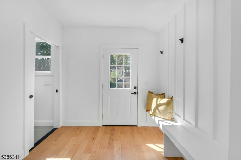 128 Linwood Ave