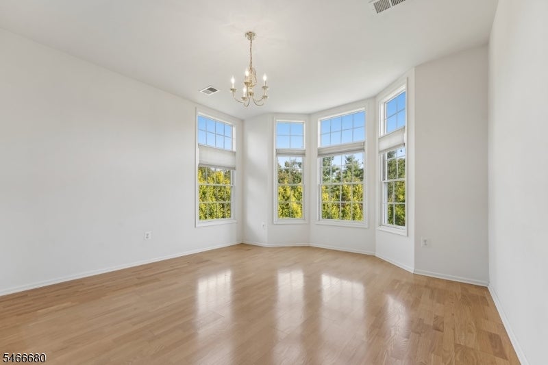 204 Edmonton Ct