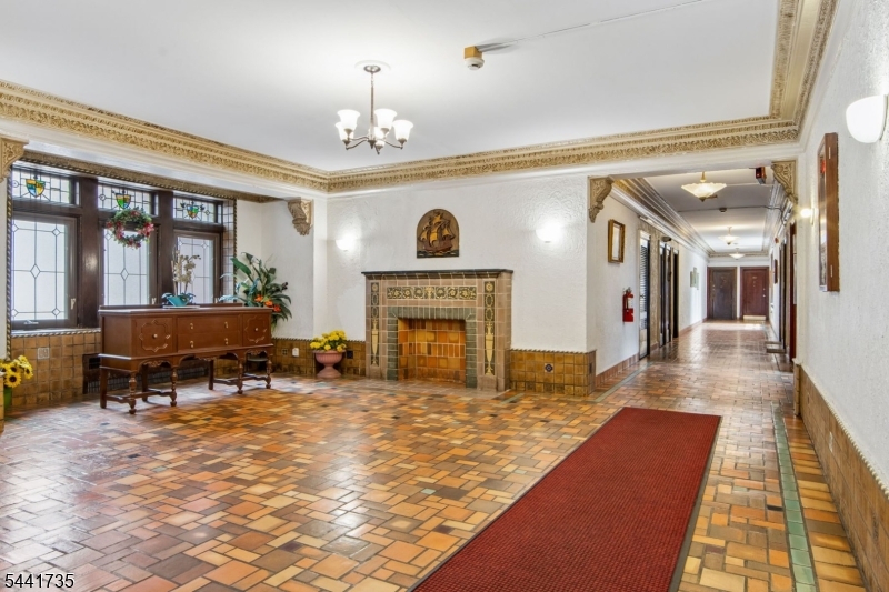 340 Fairmount Ave 501