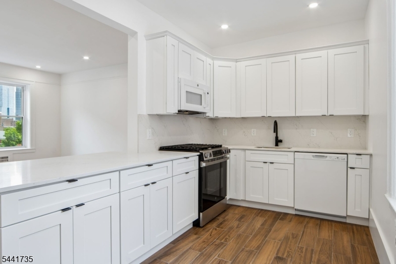 340 Fairmount Ave 501