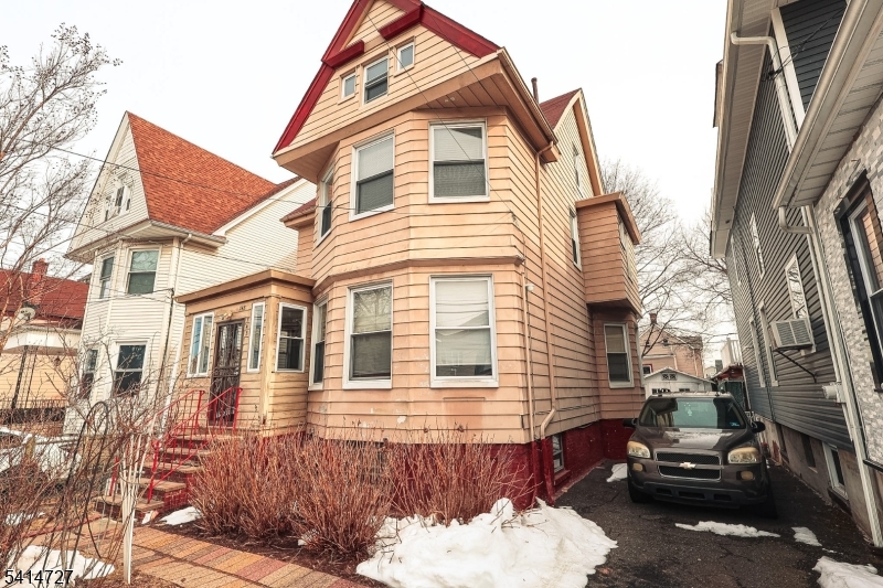 741 Highland Ave
