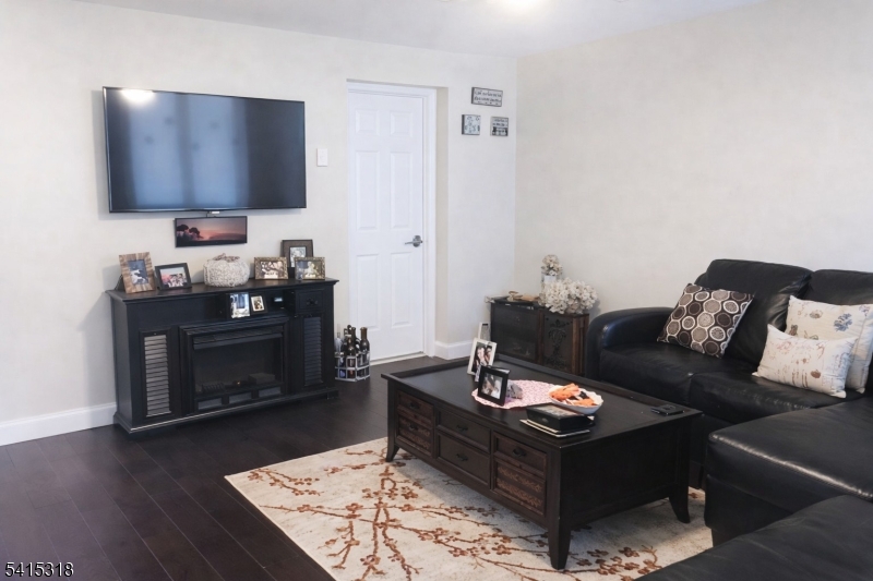 520 Turnpike C107 107