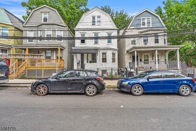 832 S 15Th St