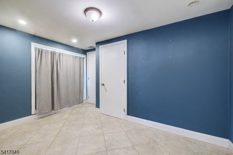 243 Main St New Milford Boro NJ 07646