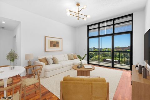 700 1St St Unit 16PR 16PR Hoboken City NJ 07030