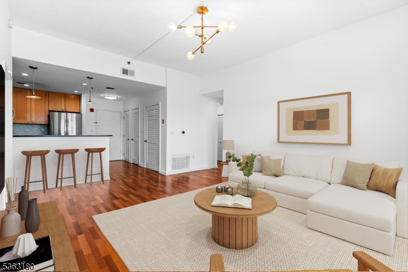 700 1St St Unit 16PR 16PR