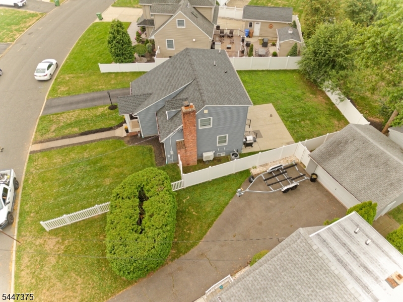 1915 Crescent Pkwy