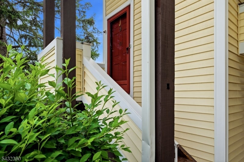 703 Pinehurst-10 10
