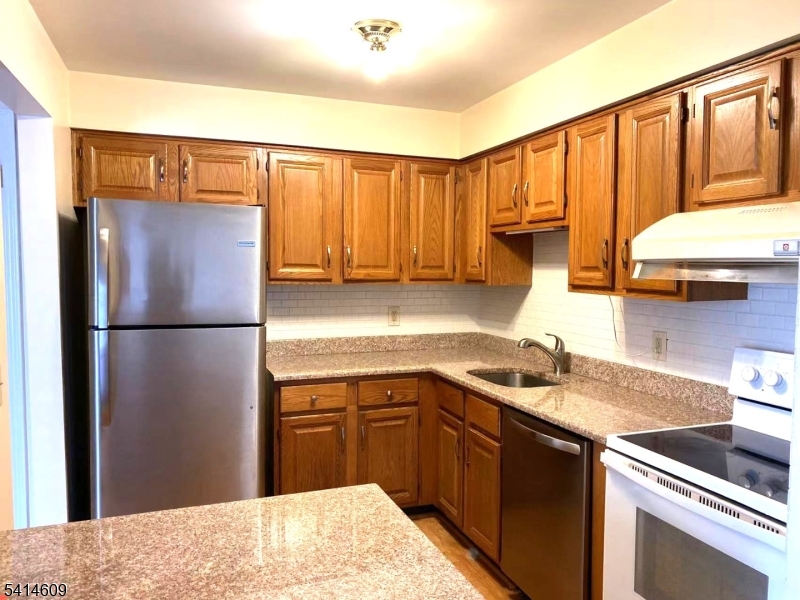 123 Smithfield Ct 123