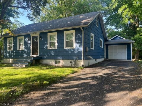 3 Fox Hill Ln Mountain Lakes Boro NJ 07046