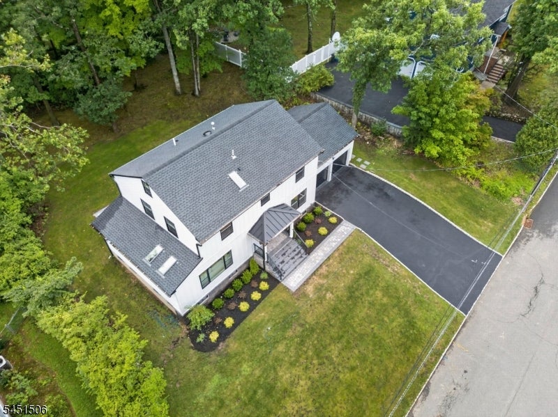 12 Weber Rd