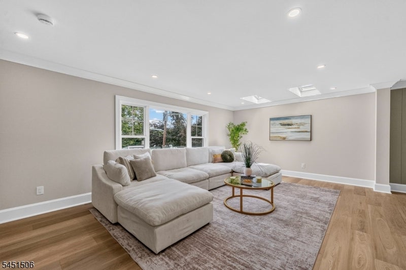 12 Weber Rd