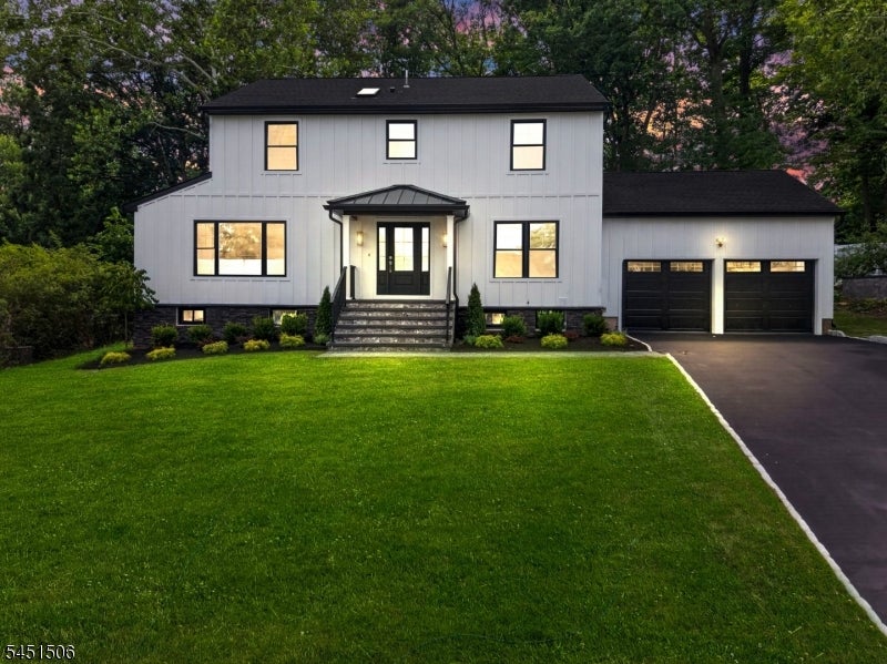 12 Weber Rd