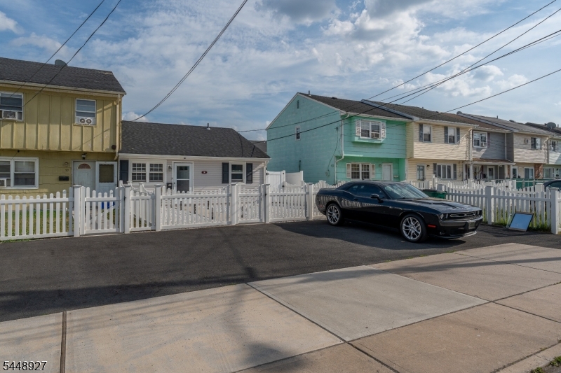 30 Warren St