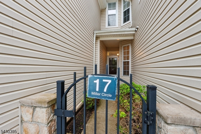 17 Miller Cir