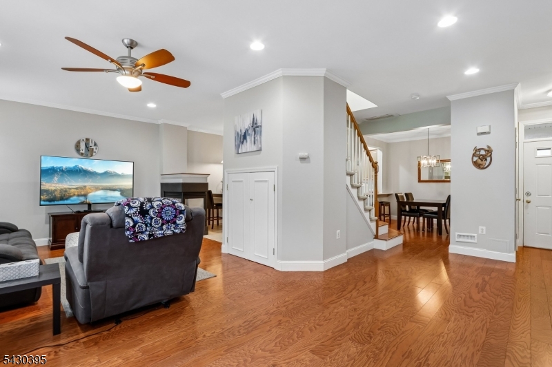 17 Miller Cir