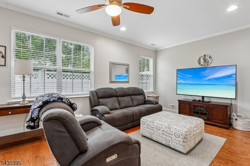 17 Miller Cir