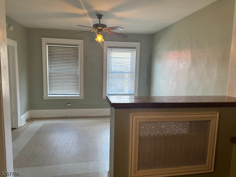 317 Main St 2