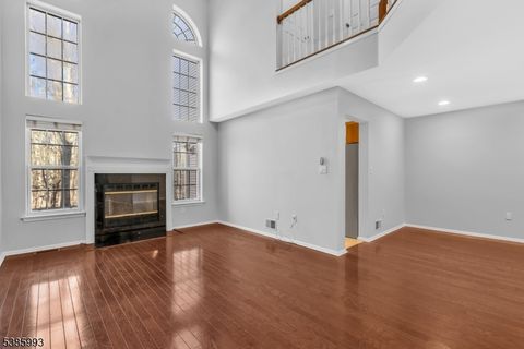 45 Washington Ct Montville Twp. NJ 07082