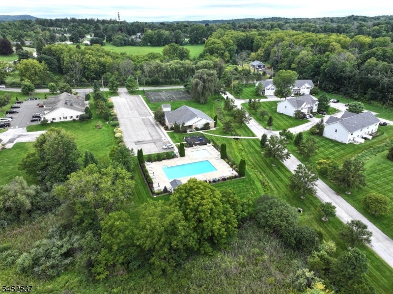 3 Druid Ln