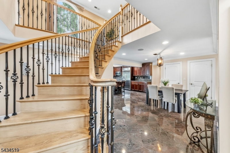 19 FAIRVIEW ROAD