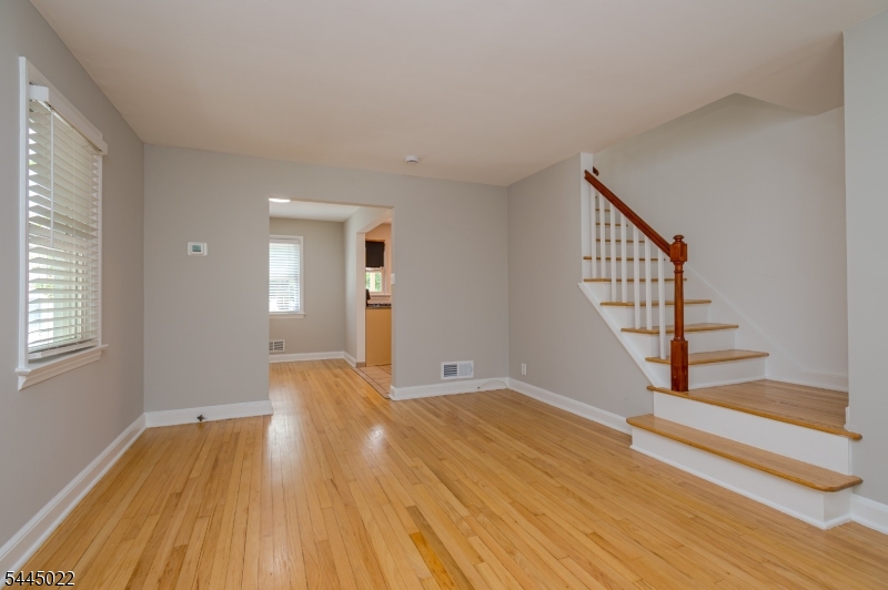 39 Amboy Ave