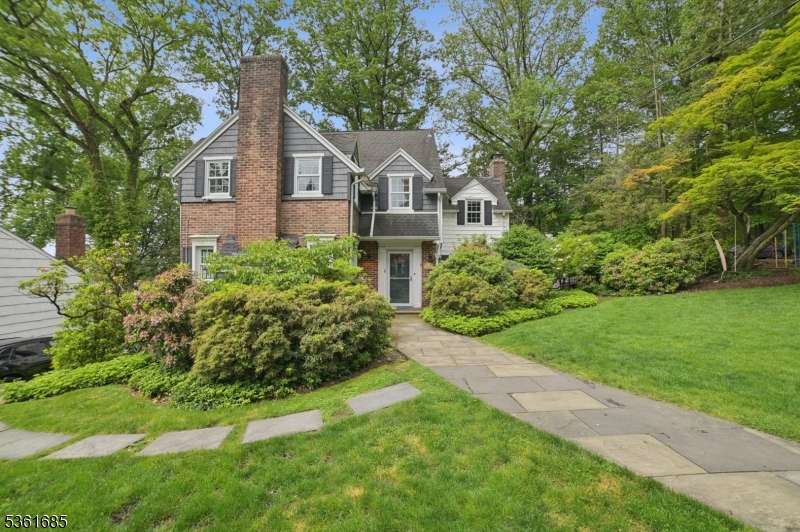 20 Woodhill Dr