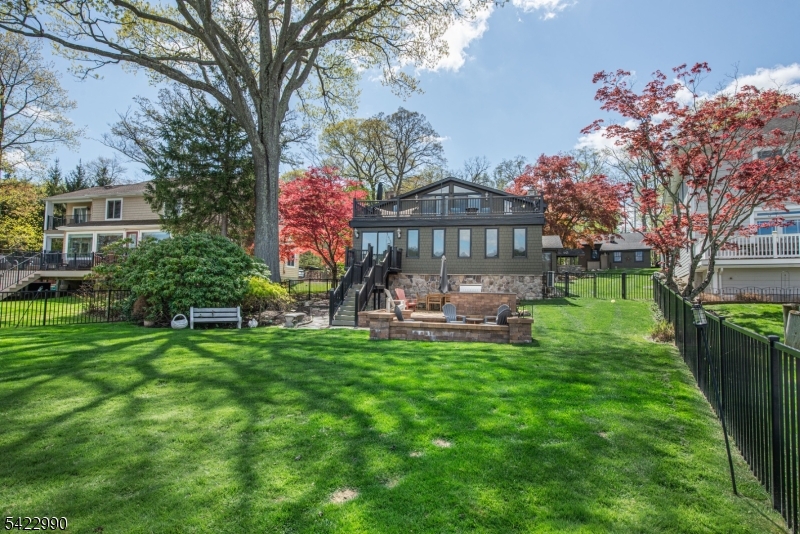 116 Chincopee Rd