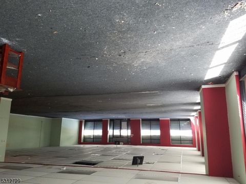 904 S Orange Ave Newark City NJ 07106