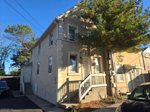 Photo of 22 South St, Manville, NJ 08835 (MLS # 3994427)