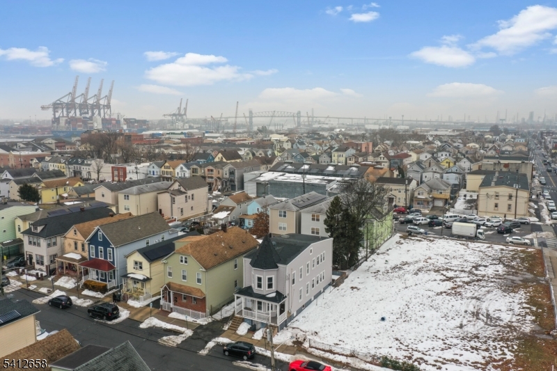 152-154 South Park 2