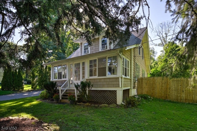 195 Millbrook Ave