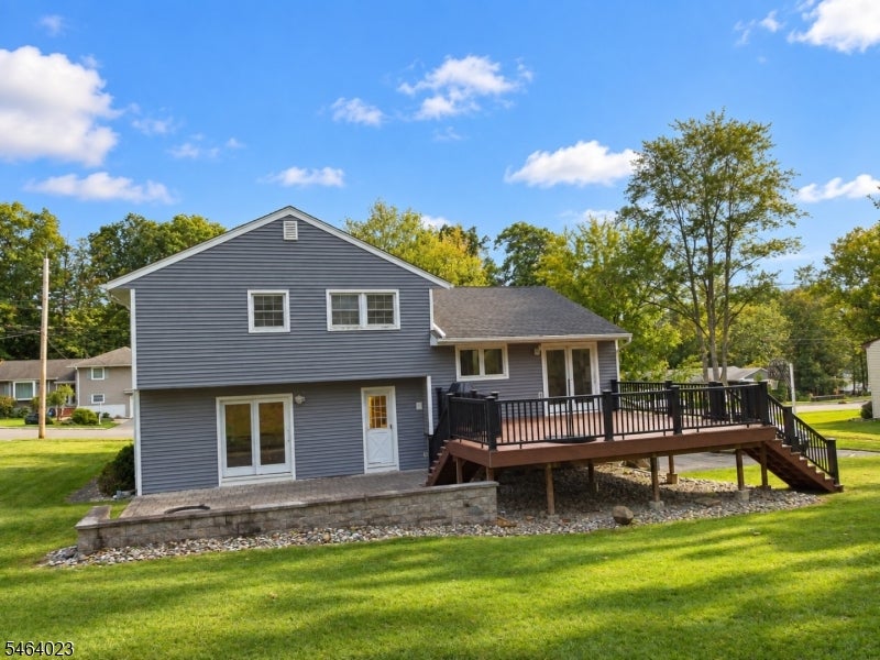 7 Crossbrook Ln