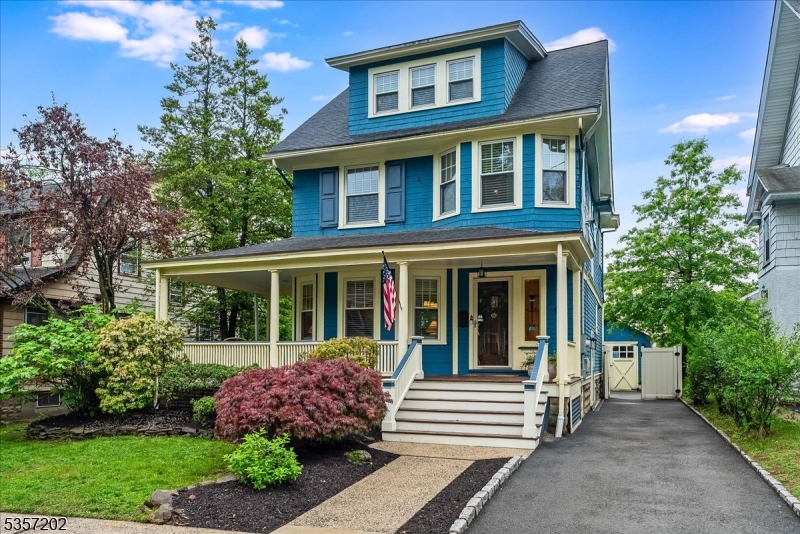 48 Comley Pl