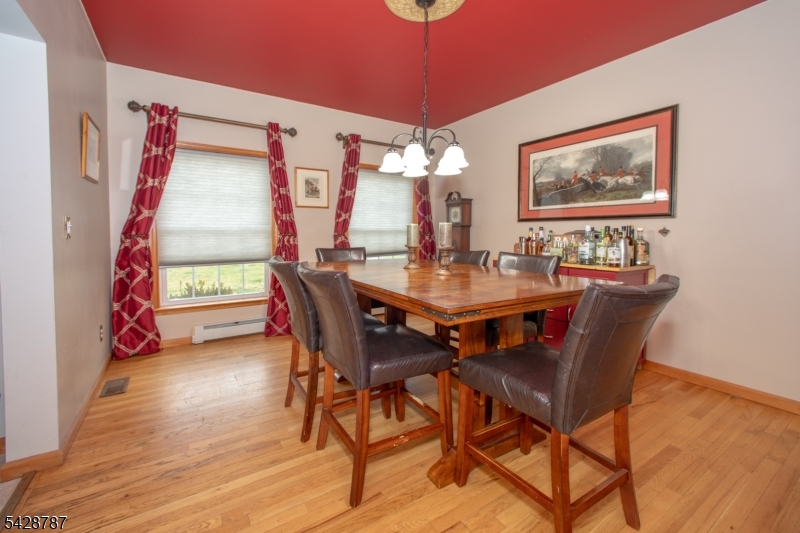 70 Holland Rd