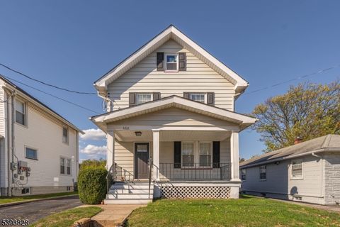 Photo of 152 Bunns Ln, Woodbridge, NJ 07095 (MLS # 3994780)