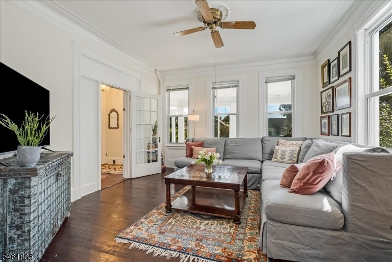 22 Forest St