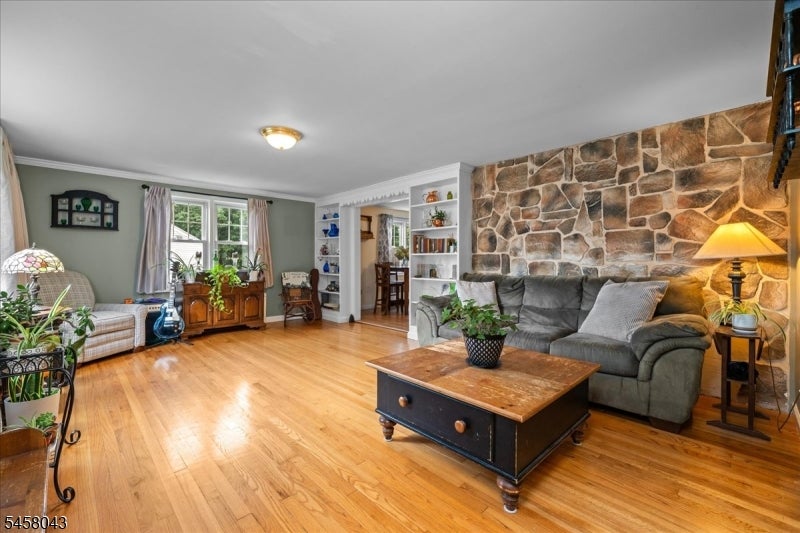 7 Ridgewood Rd
