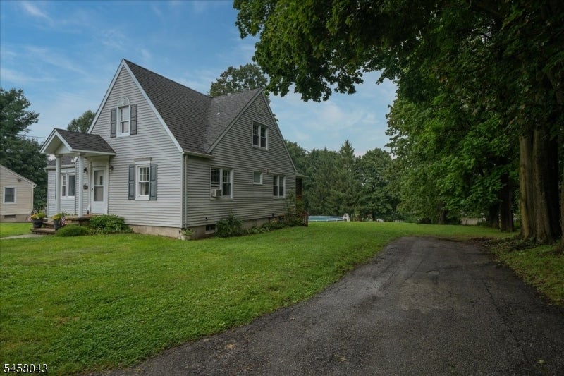 7 Ridgewood Rd