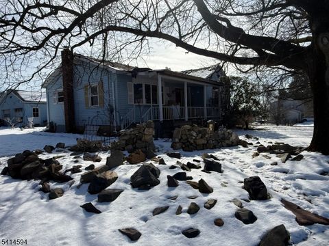 2 Abrams Rd Holland Twp. NJ 08848