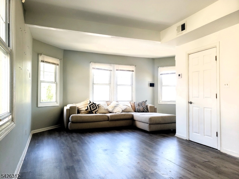 215 Lafayette Street