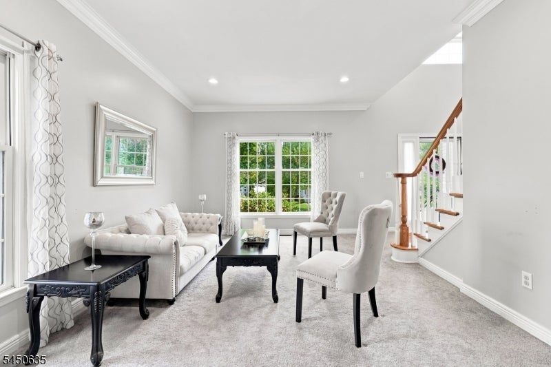 7 Lazarus Dr